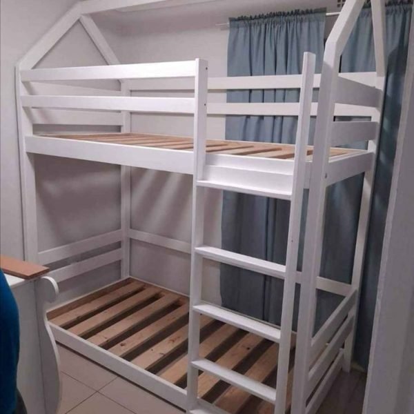 Bunk bed with House top