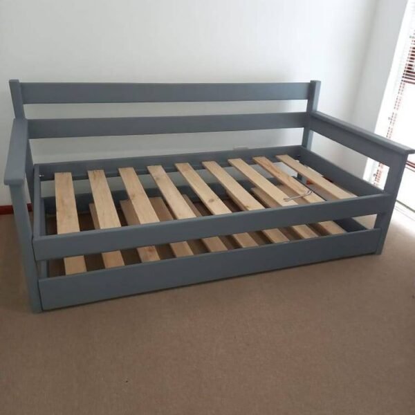 High back day bed