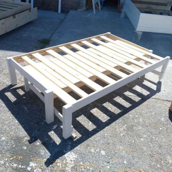 Pine base bed (pullout adjustable bed)